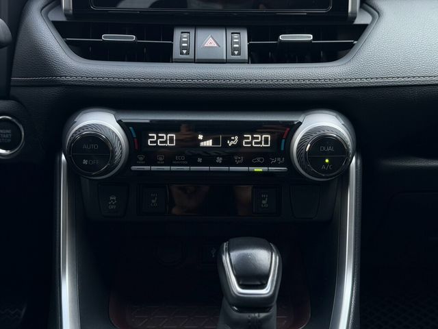 TOYOTA豐田 RAV4  第12張相片