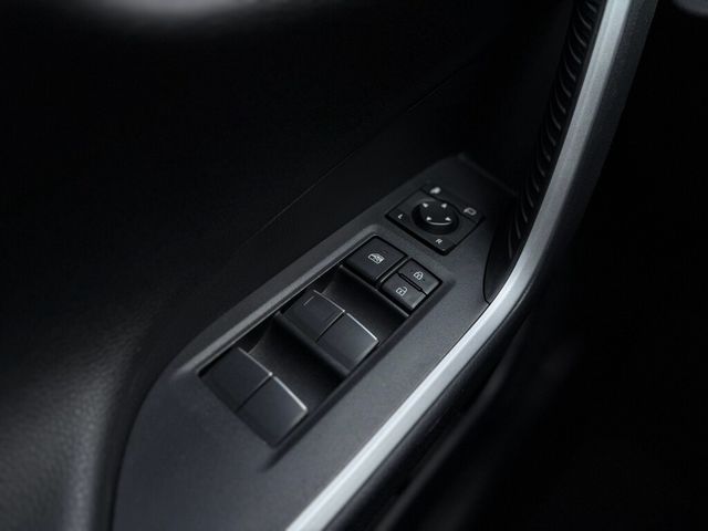 TOYOTA豐田 RAV4  第15張相片