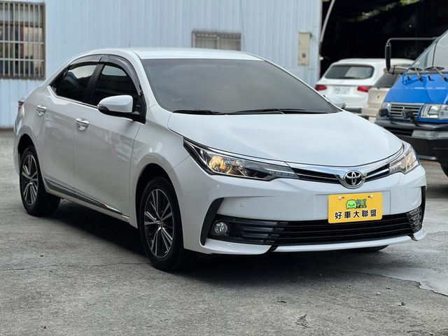 TOYOTA豐田 ALTIS  第3張相片