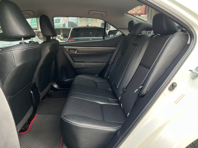 TOYOTA豐田 ALTIS  第17張相片