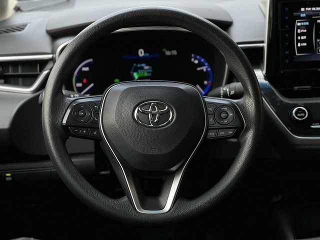 TOYOTA豐田 COROLLA ALTIS HYBRID  第8張相片