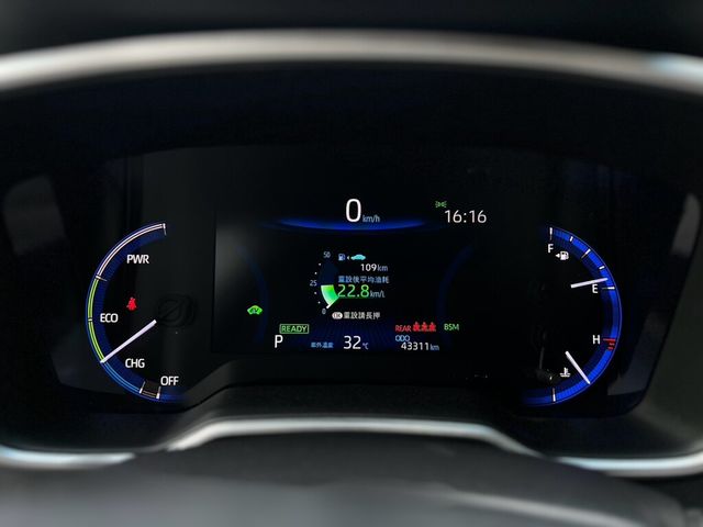 TOYOTA豐田 COROLLA ALTIS HYBRID  第9張相片