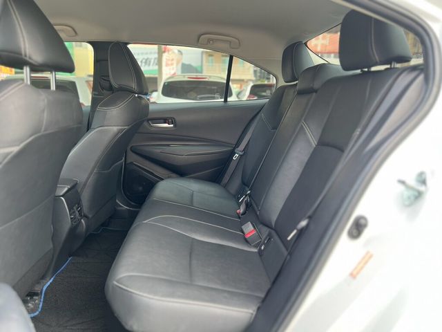 TOYOTA豐田 COROLLA ALTIS HYBRID  第16張相片