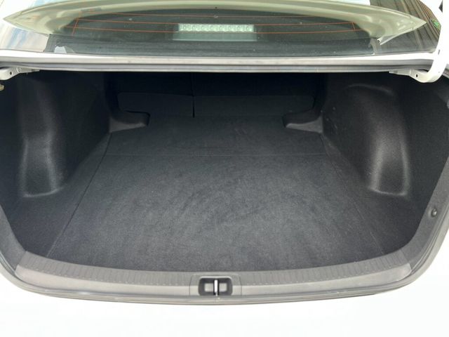 TOYOTA豐田 COROLLA ALTIS HYBRID  第17張相片