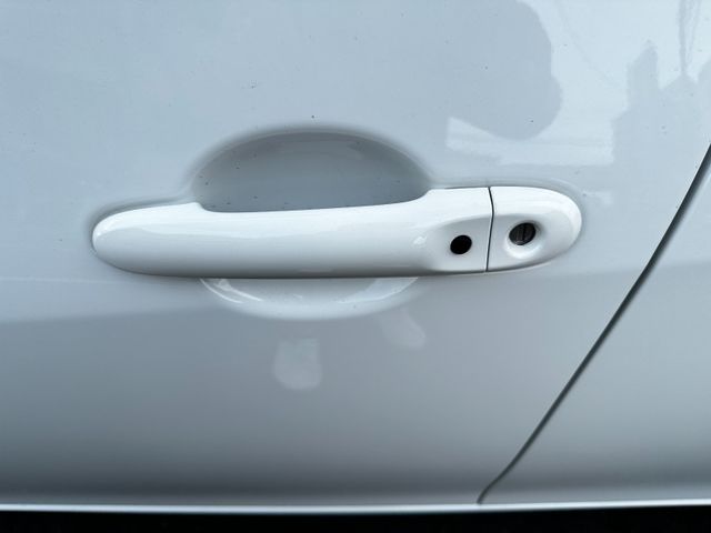 Nissan Tiida  第2張相片