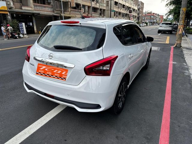 Nissan Tiida  第9張相片