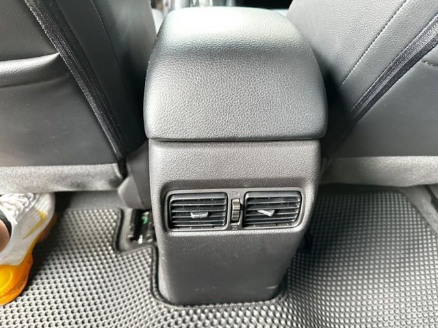 Nissan Tiida  第18張相片