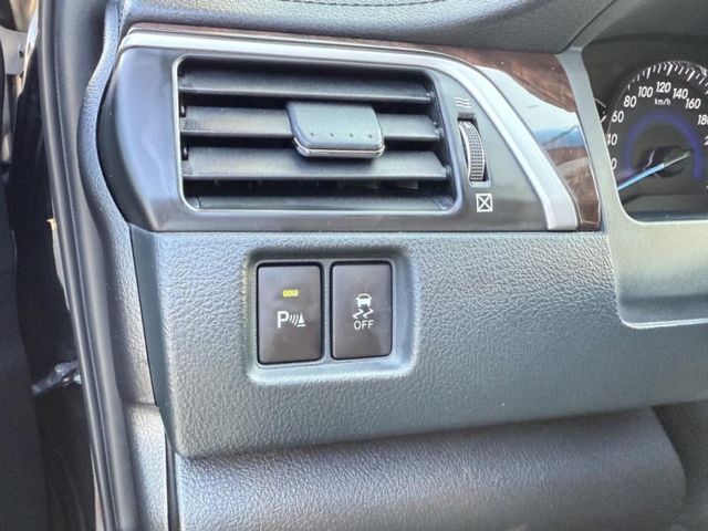 Toyota Camry  第14張相片