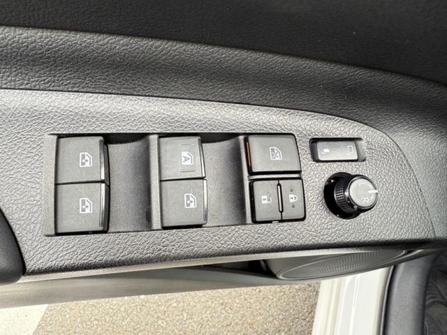 Toyota SIENTA  第9張相片