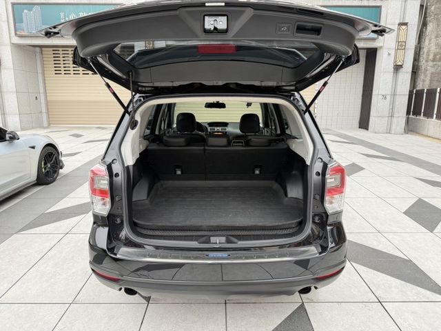 Subaru Forester  第10張相片