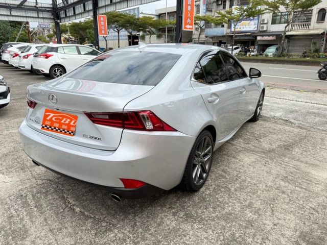 Lexus IS  第6張相片