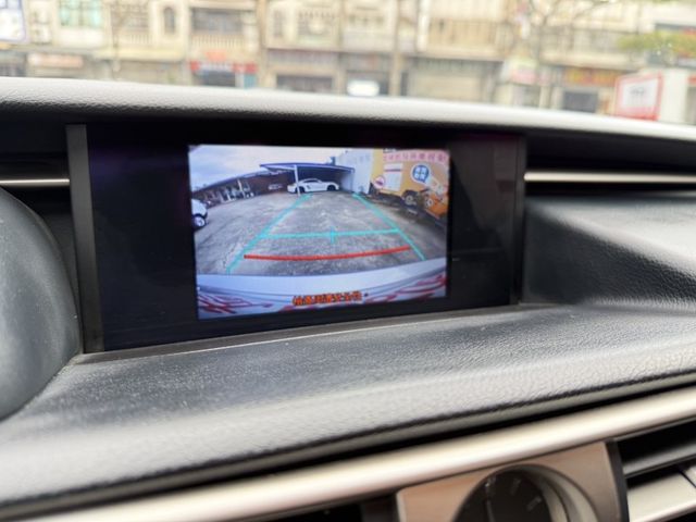 Lexus IS  第11張相片