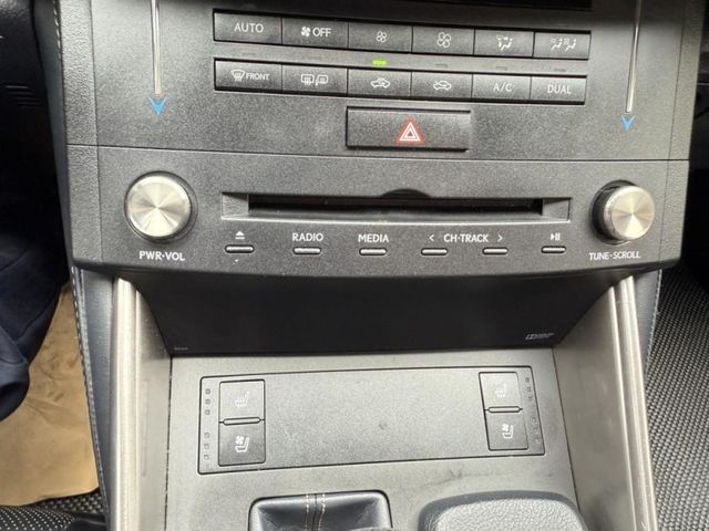 Lexus IS  第13張相片