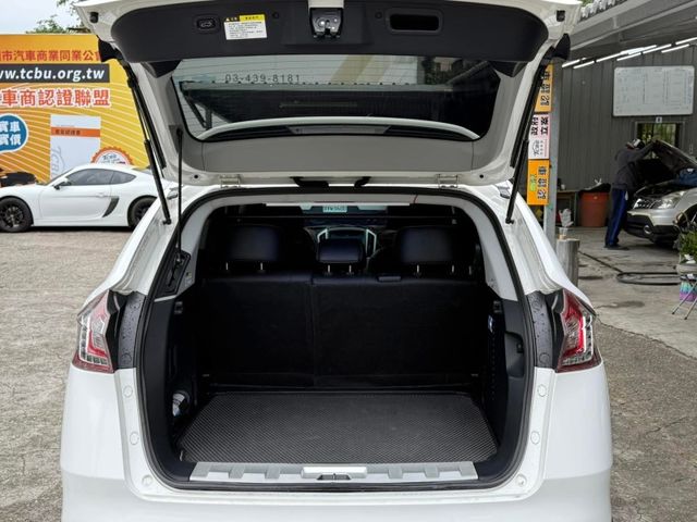Luxgen U6 Turbo  第13張相片