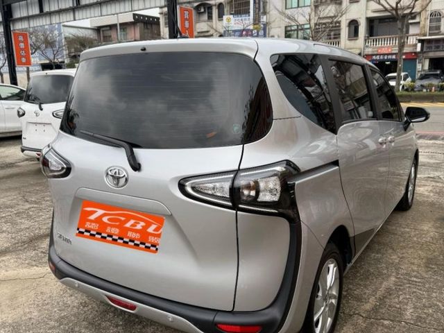 Toyota SIENTA  第4張相片