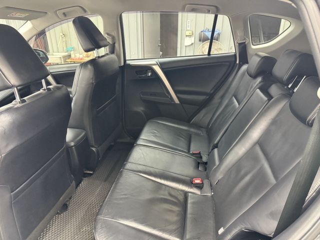Toyota RAV4  第7張相片