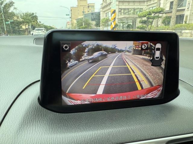 Mazda Mazda3  第9張相片