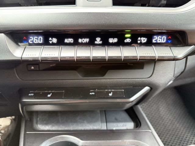 Lexus UX  第9張相片