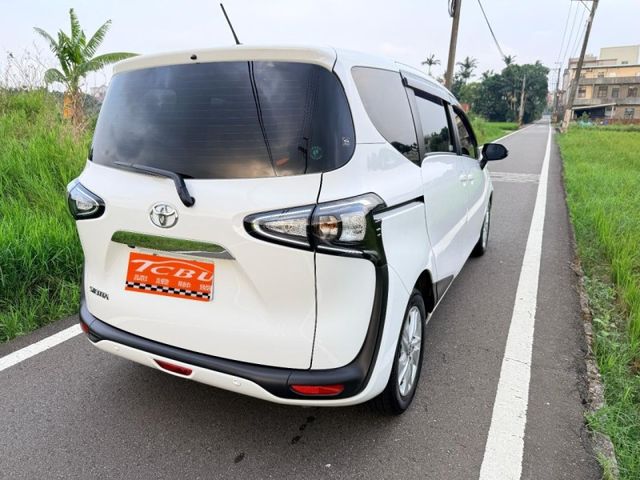Toyota SIENTA  第5張相片