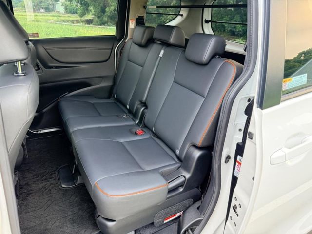 Toyota SIENTA  第9張相片