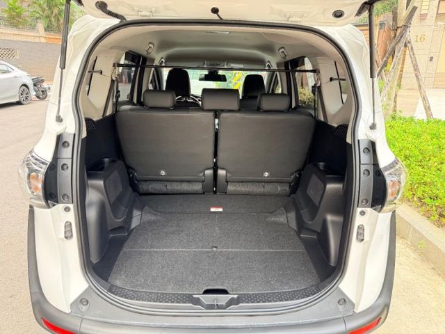 Toyota SIENTA  第11張相片