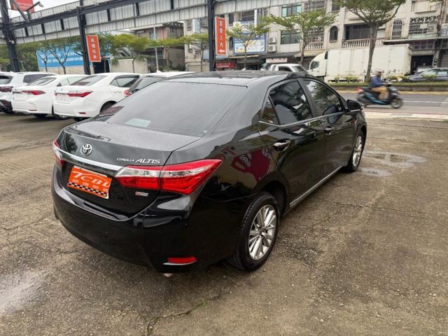 Toyota ALTIS  第7張相片