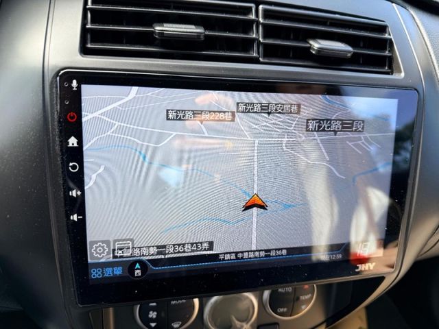 Nissan Livina  第1張相片