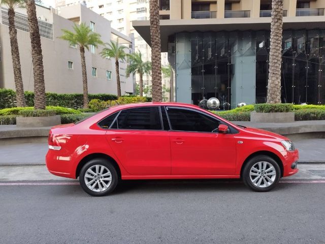 VOLKSWAGEN福斯 POLO  第7張相片