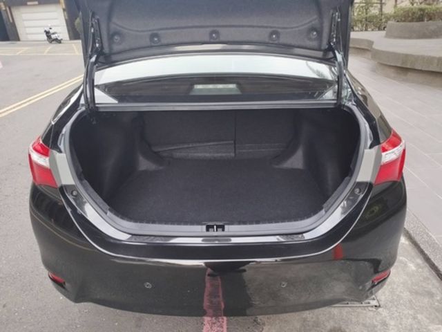 TOYOTA豐田 ALTIS  第11張相片
