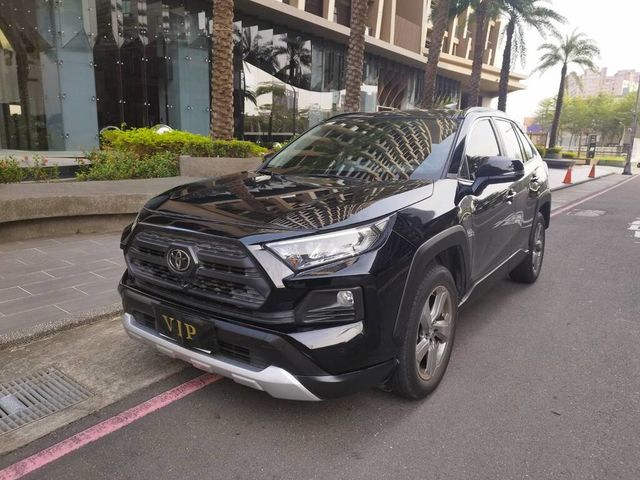 TOYOTA豐田 RAV4  第1張相片