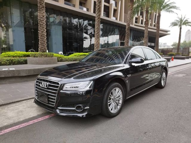 AUDI奧迪 A8  第1張相片