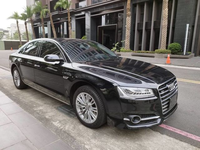 AUDI奧迪 A8  第3張相片