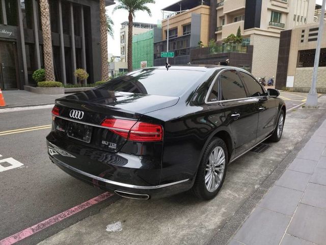 AUDI奧迪 A8  第4張相片