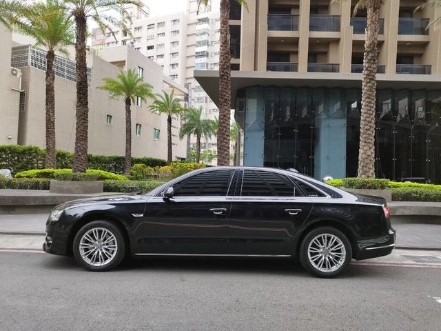 AUDI奧迪 A8  第7張相片