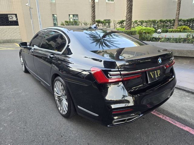 BMW寶馬 740LI  第5張相片