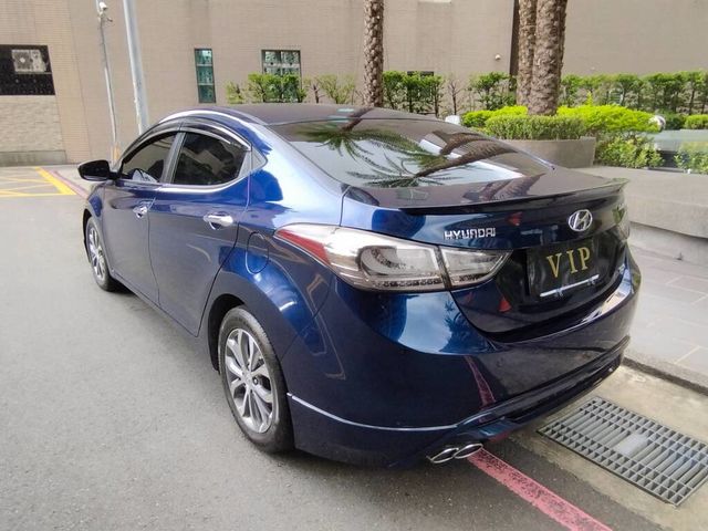 HYUNDAI現代 ELANTRA  第6張相片