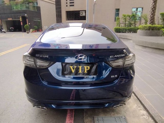 HYUNDAI現代 ELANTRA  第7張相片