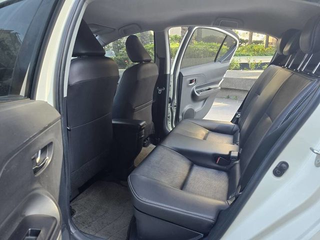 TOYOTA豐田 PRIUS C  第9張相片