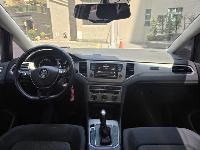 VOLKSWAGEN福斯 GOLF SPORTSVAN  第8張相片