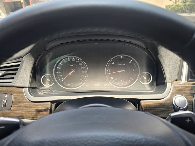 BMW寶馬 730D  第9張相片