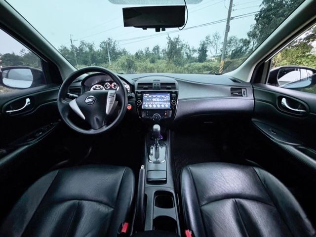 NISSAN日產 TIIDA  第5張相片