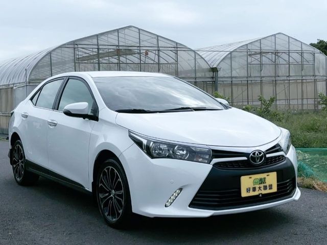 TOYOTA豐田 ALTIS  第3張相片