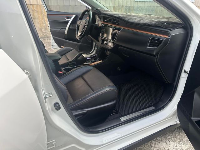 TOYOTA豐田 ALTIS  第15張相片