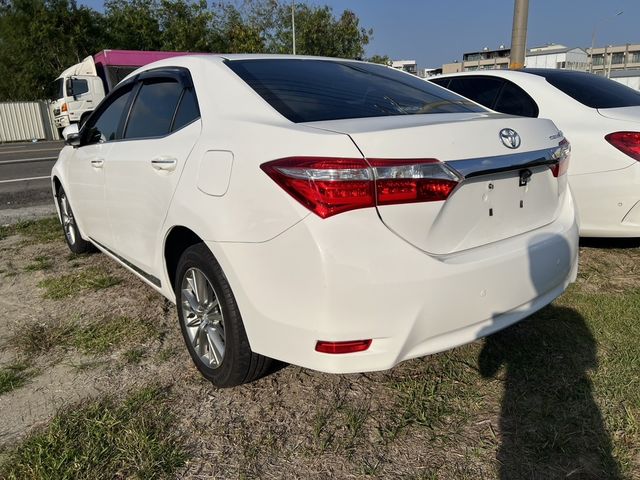 TOYOTA豐田 ALTIS  第4張相片