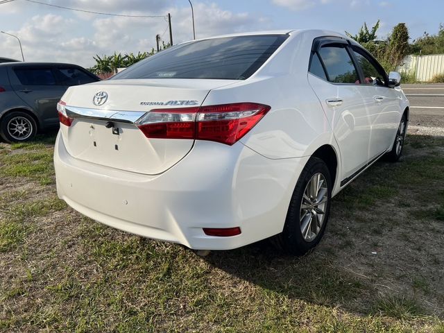 TOYOTA豐田 ALTIS  第5張相片