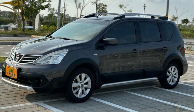 NISSAN日產 LIVINA  第2張相片