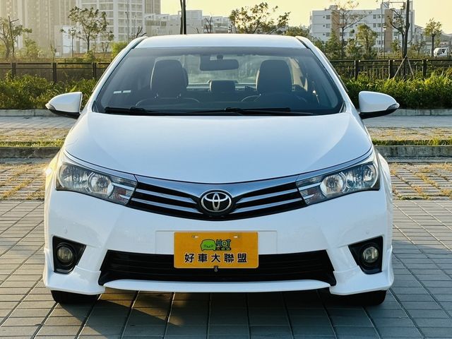 TOYOTA豐田 ALTIS  第3張相片