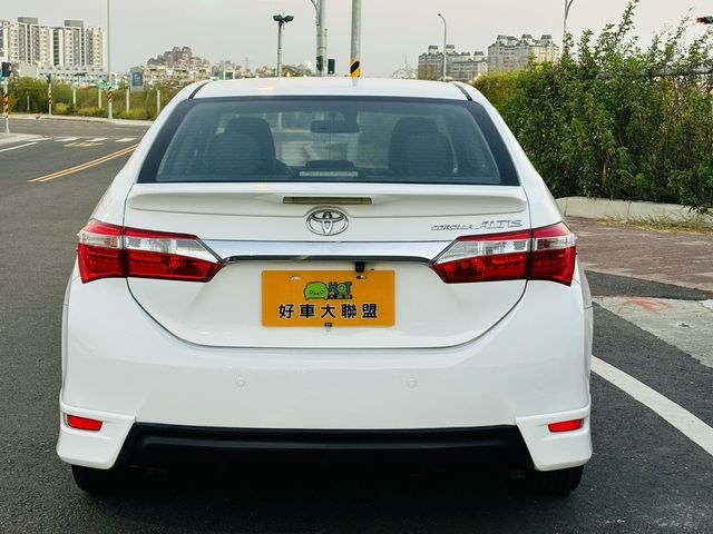 TOYOTA豐田 ALTIS  第4張相片