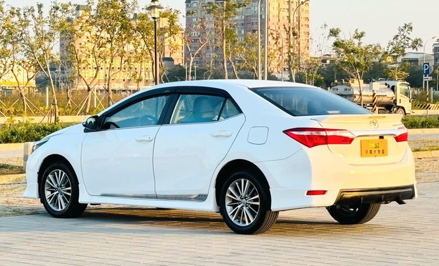 TOYOTA豐田 ALTIS  第5張相片