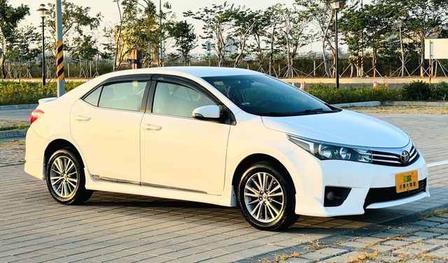 TOYOTA豐田 ALTIS  第6張相片